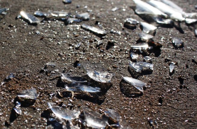 filepicker_6anza3iXQKyKZH7nqcAe_broken_glass_on_the_floor